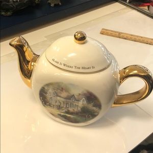 VINTAGE THOMAS KINKADE TEAPOT